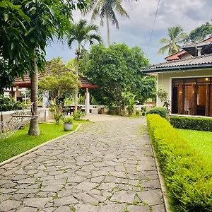 Living Kandy