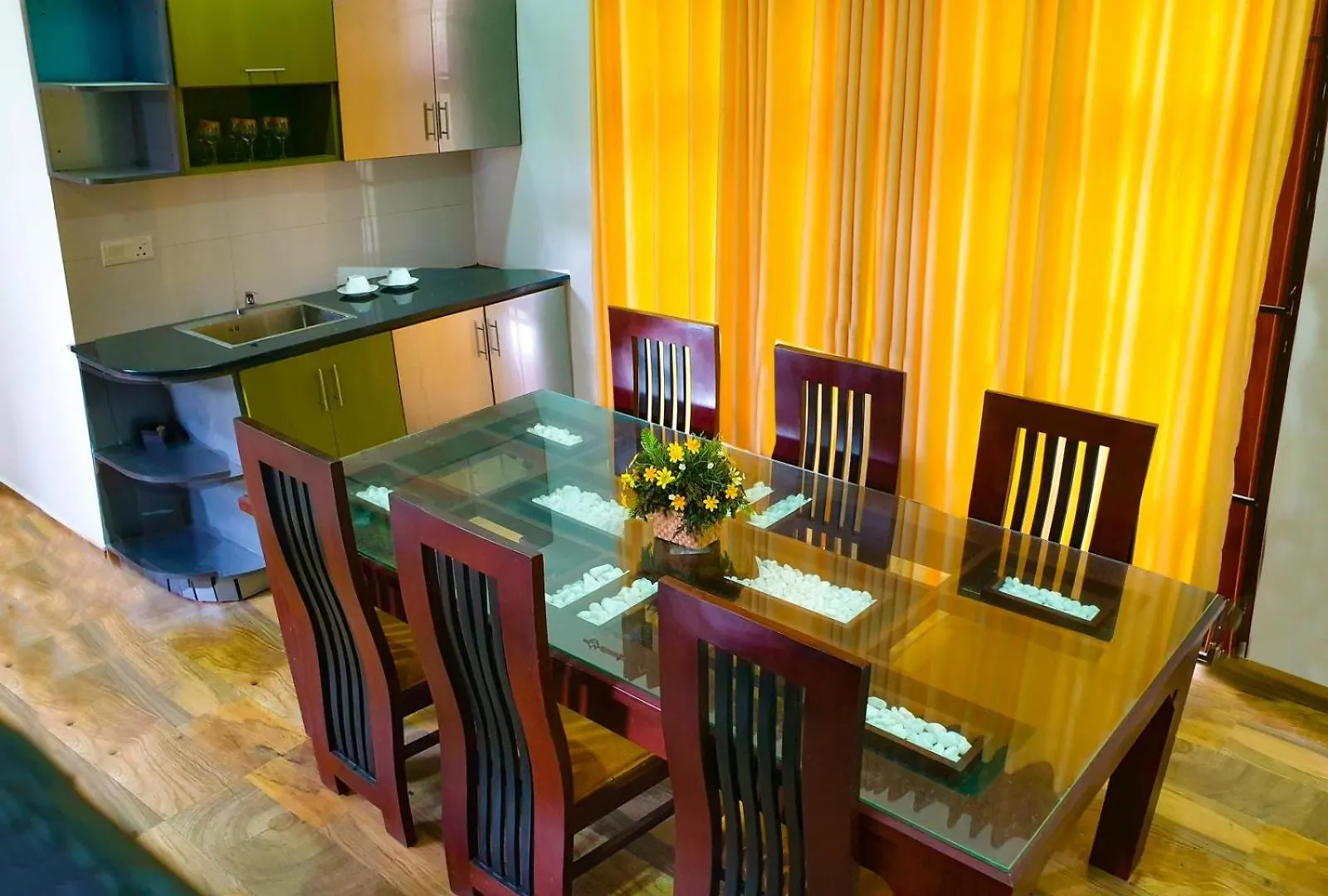 Kandy Hill Residence 0*,
